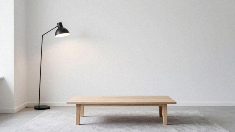 Jak Woud realizuje minimalistyczny styl?
