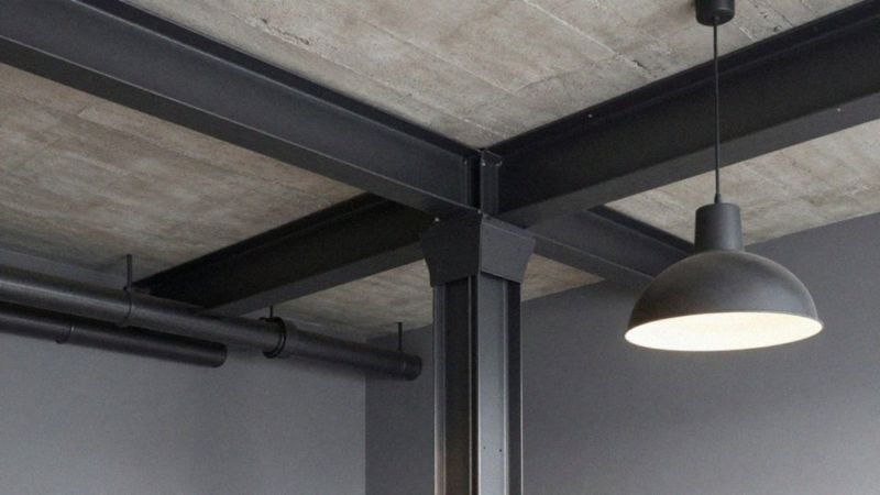 Czy eksponować instalacje w mieszkaniu industrialnym?