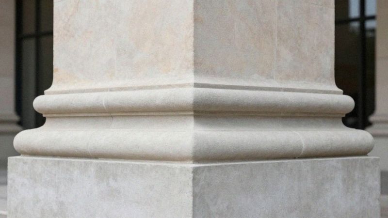 Jak wybrać materiał do wykończenia filarów?