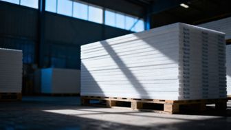 Styropian 5 cm — ile płyt w paczce i jak obliczyć potrzebną ilość?