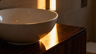 Umywalka nablatowa ceramiczna — elegancja i funkcjonalność w łazience