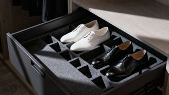 Wkład na buty do szafy — jak oszczędza miejsce i ułatwia organizację?